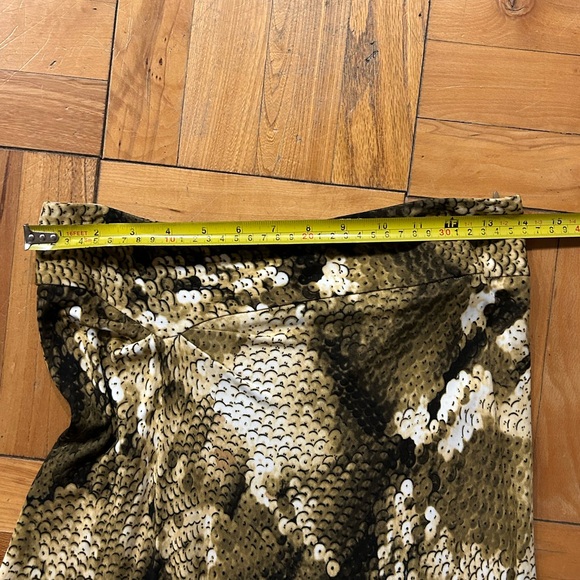 2 piece cool, unique & special Yigal Azrouel snake/sequin print skirt & top. - Picture 8 of 10